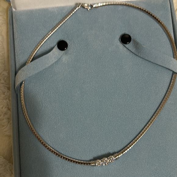 Epiphany Necklace with 3 cubic zirconia - Picture 3 of 6